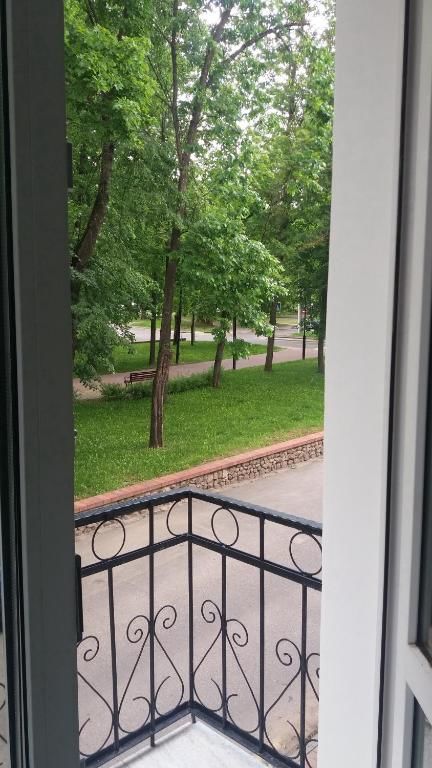 Апартаменты Апартаменты в центре с видом на парк Витебск-26